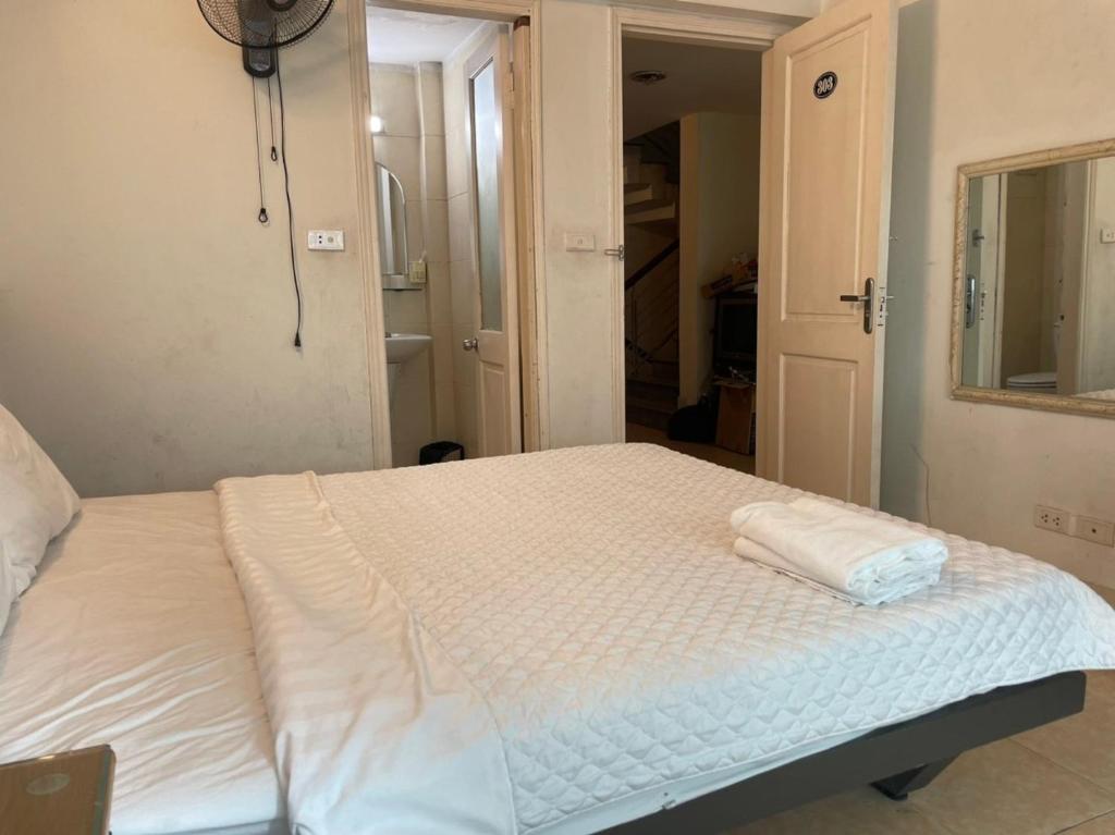 Postel nebo postele na pokoji v ubytování THỦY TÚ HOTEL