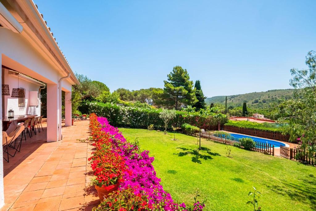 Bazén v ubytovaní Costabravaforrent Masramon alebo v jeho blízkosti