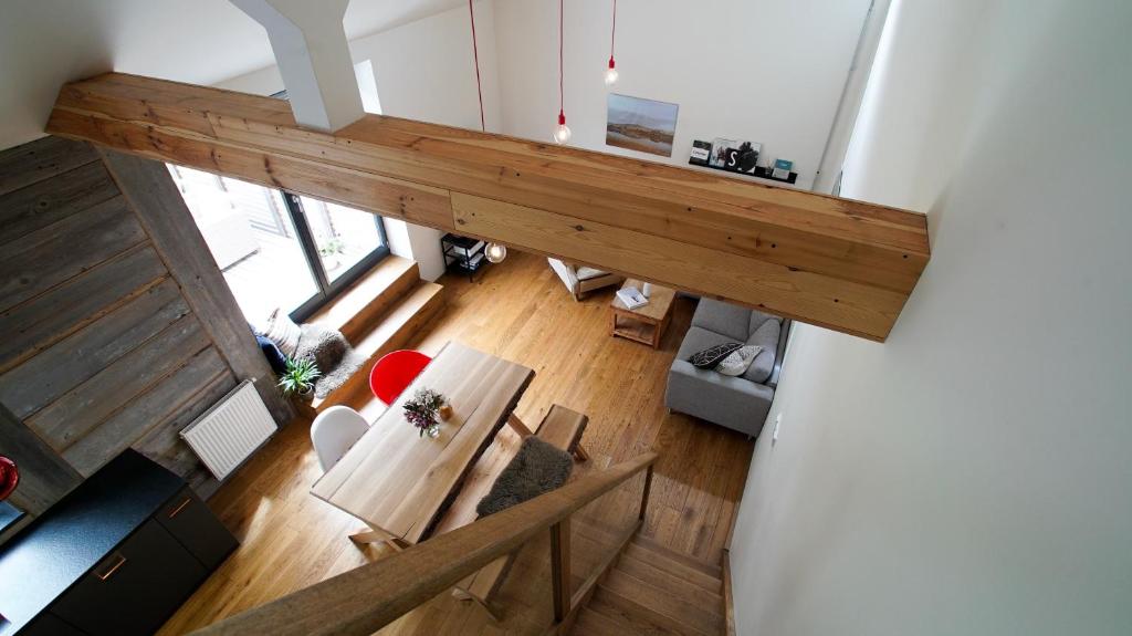 Posezení v ubytování SKOG HARRACHOV duplex apartment