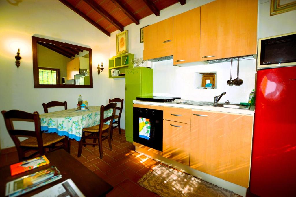 Kuchyň nebo kuchyňský kout v ubytování The Lemon Place by Nicola Real Estate