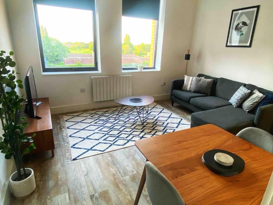 Zona d'estar a Beautiful 1 Bed Flat near NEC with secure parking