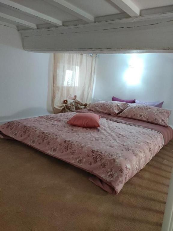 Postel nebo postele na pokoji v ubytování Mariposa