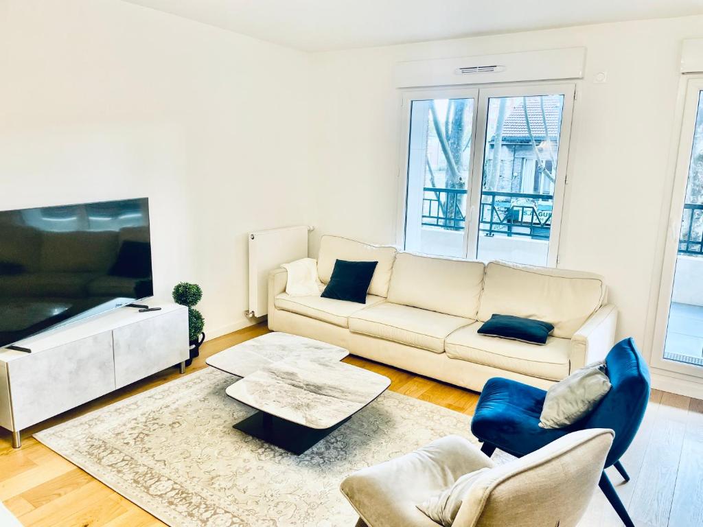 Photo de la galerie de l'établissement 5 Pièces luxe à 300m de Paris et proche Stade de France avec parking exclusif, à Saint-Ouen