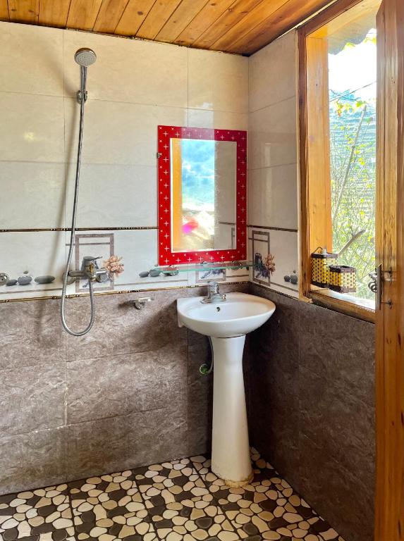 SaPa Big Tree Hmong Homestay - 14