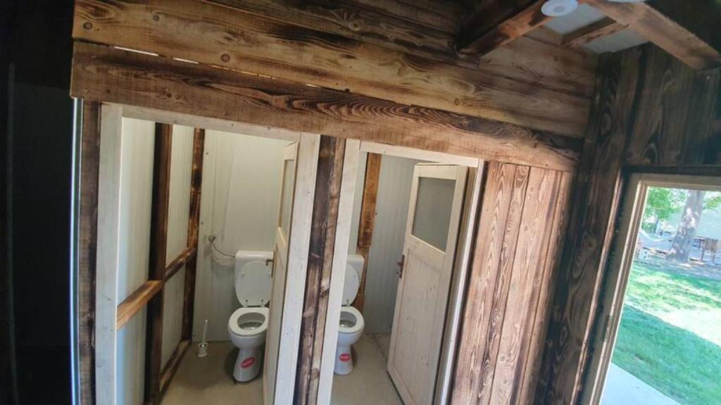 Koupelna v ubytování BELLTENT SAVICA