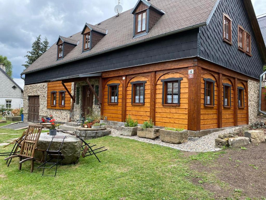 Budova, kde se prázdninový dům nachází