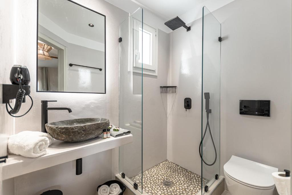 Kúpeľňa v ubytovaní Heavenly Suites & Studios