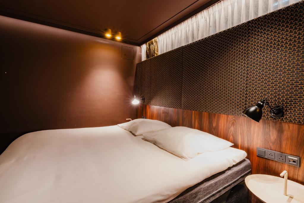 De Jonker Urban Suites - Resim 41