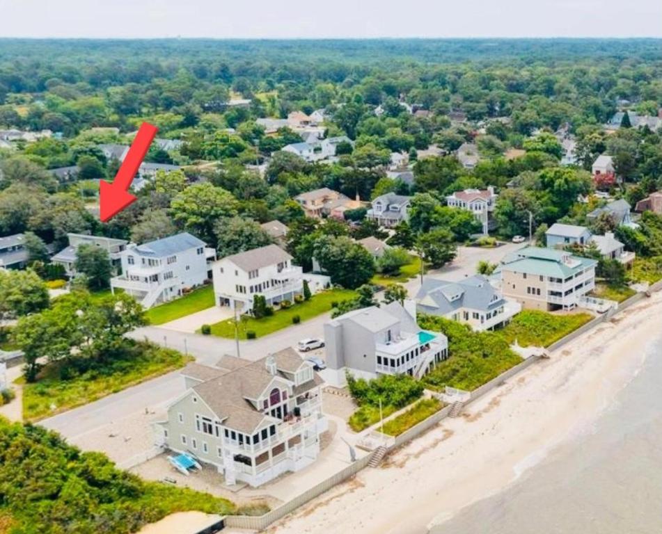 Cape May Beach Beautiful Home w Secluded Beach, Wildwood Highlands