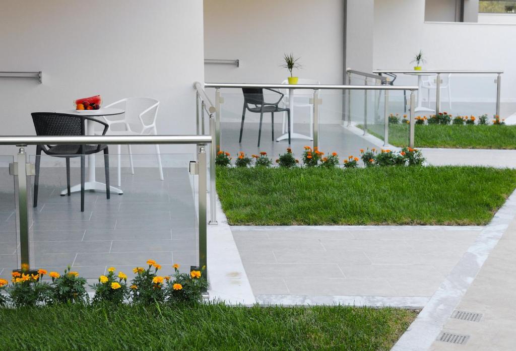 Ostria Sea Side Hotel - 17