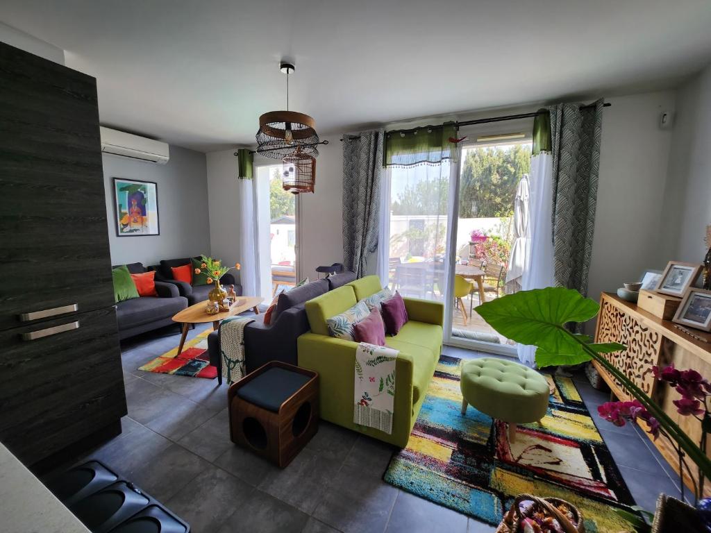 Photo de la galerie de l'établissement Maison entière près de la côte bleue, à Châteauneuf-les-Martigues