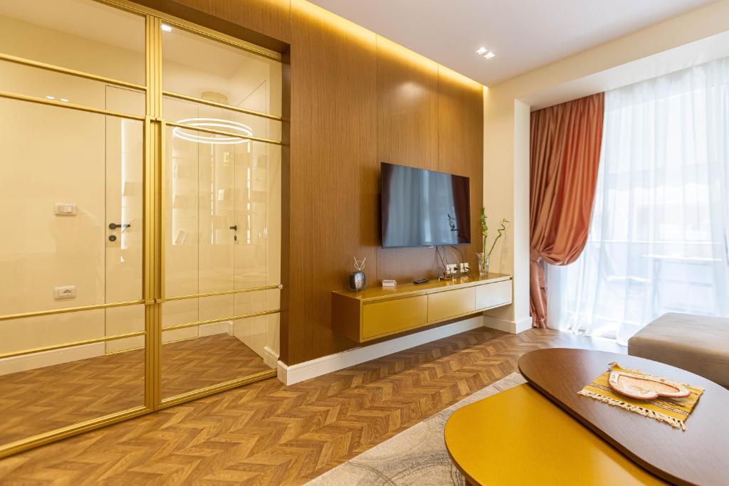 Tirana Center Fame House - Image 9
