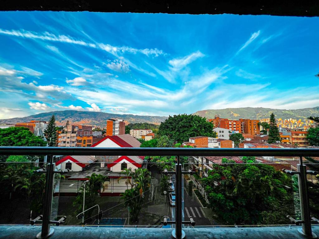 Estilo Bali acogedor iluminado-502-ROME, Medellín – Updated 2023 Prices