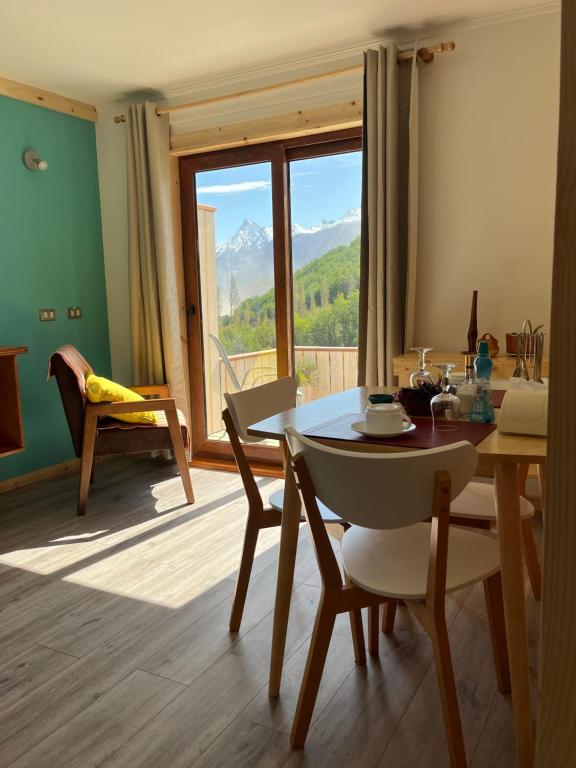Posezení v ubytování B&B y Cabañas Cerro Castillo