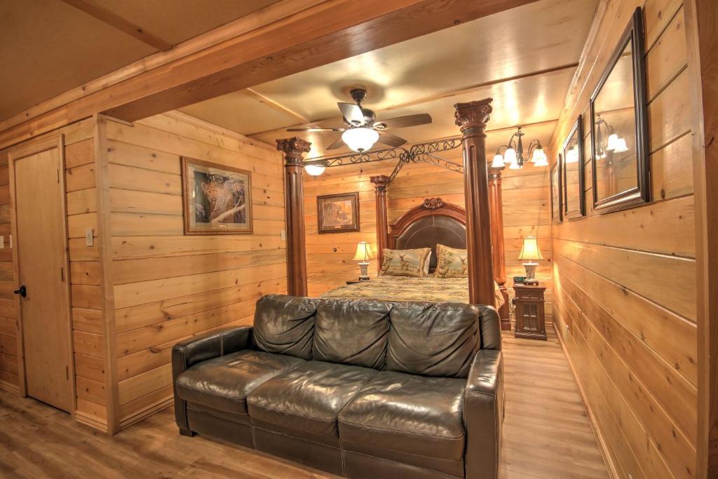 Queen Studio Riverview Apartment, Gardiner (updated prices 2024)