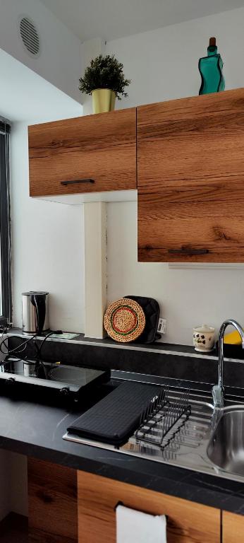 Gemme Fiorentine Apartments in front of the train station 5 minutes from the centre Free parking - 5