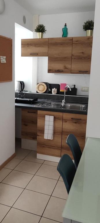 Gemme Fiorentine Apartments in front of the train station 5 minutes from the centre Free parking - 6