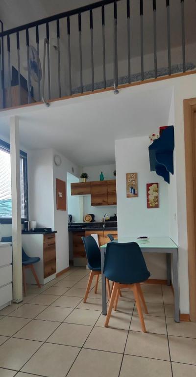 Gemme Fiorentine Apartments in front of the train station 5 minutes from the centre Free parking - 13