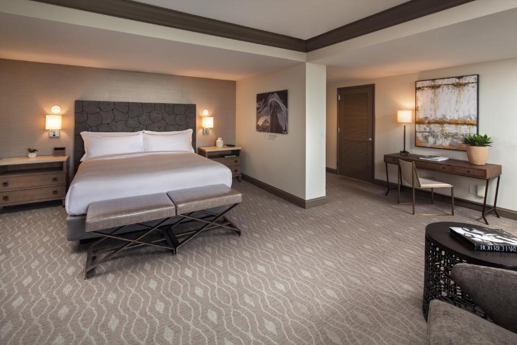 The Phoenician, a Luxury Collection Resort, Scottsdale - Fenicische Suite, 1 Slaapkamer Suite, 1 Koning, Uitzicht Op Het Zwembad
