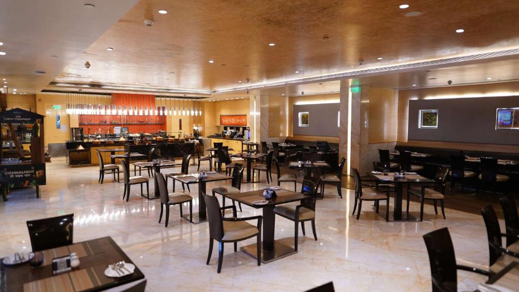 Restaurace v ubytování Radisson Blu Marina Hotel Connaught Place