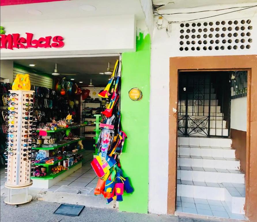 Supermarket nebo jiné obchody v  kempu nebo okolí