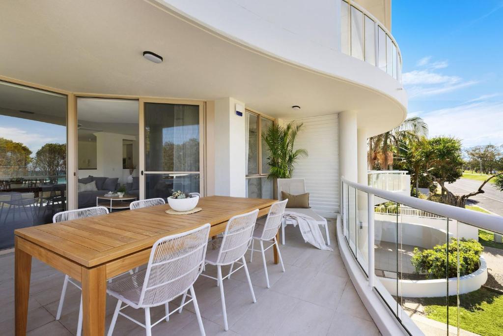 Oceanfront Byron Palms - 2 BR Main Beach apartment, Byron Bay (updated ...