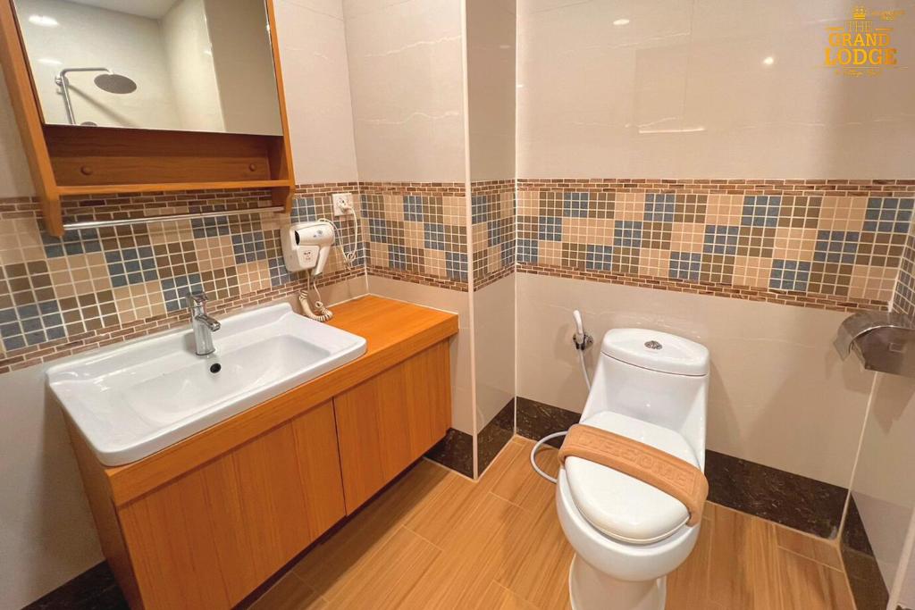 The Grand Lodge Pattaya - Resim 14