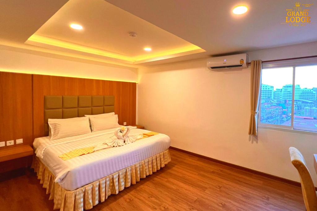 The Grand Lodge Pattaya - Resim 30