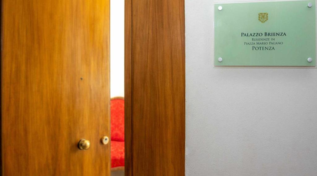 Certifikát, hodnocení, plakát nebo jiný dokument vystavený v ubytování Palazzo Brienza
