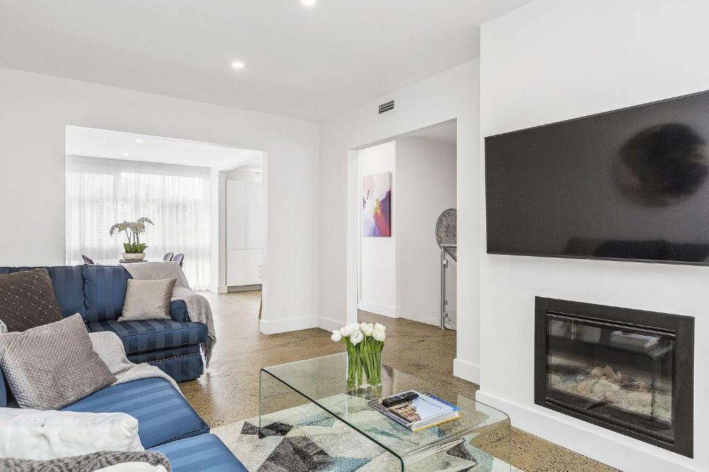 Et tv og/eller underholdning på Boutique Stays - Brighton By Sea