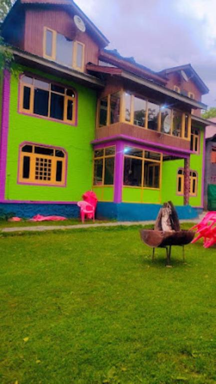 Hotel Summer Palace, Pahalgam, Pahalgm (updated Prices 2024)