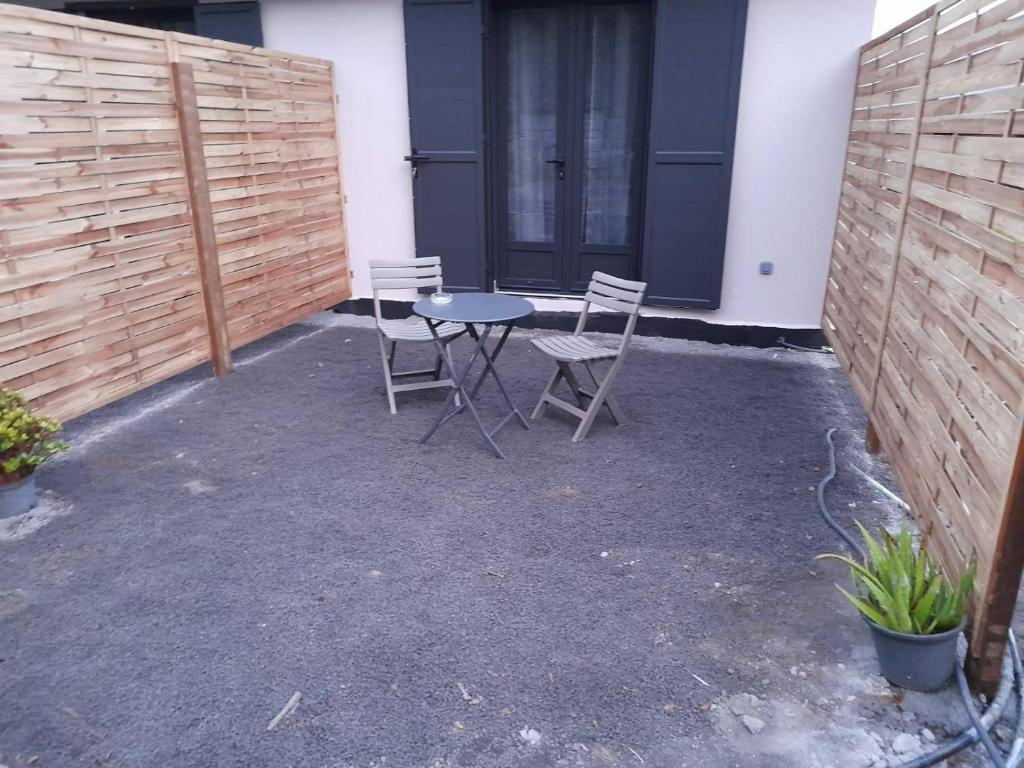 Patio nebo venkovní prostory v ubytování LES SOMMETS DE SALAZIE CHAMBRES D'HÔTES