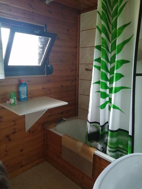 Fotografie z fotogalerie ubytování Chalet 94 la boverie v destinaci Rendeux