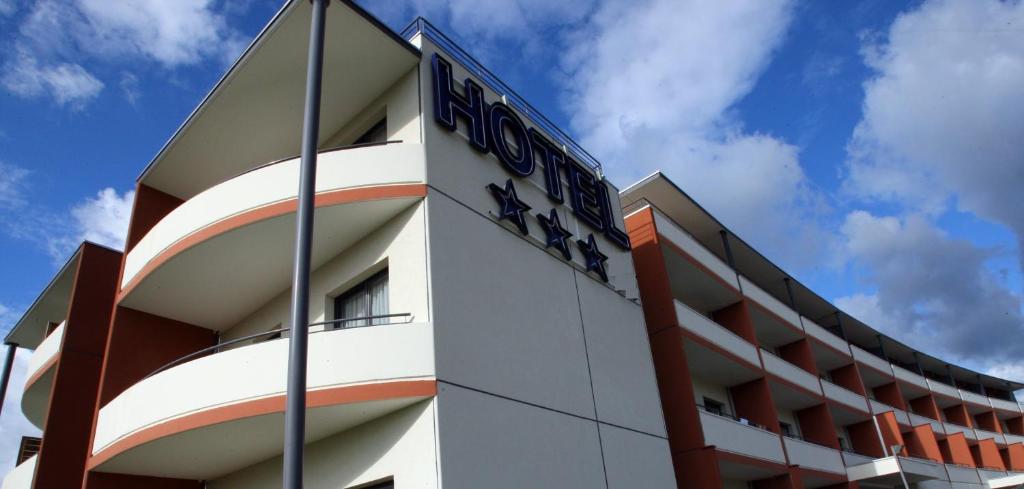 Budova, kde se hotel nachází