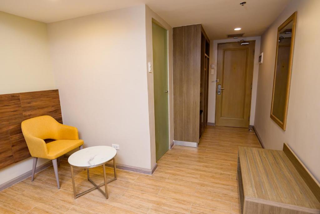 SureStay Plus by Best Western Cebu City - Salle Roi Supérieure - Non-fumeur