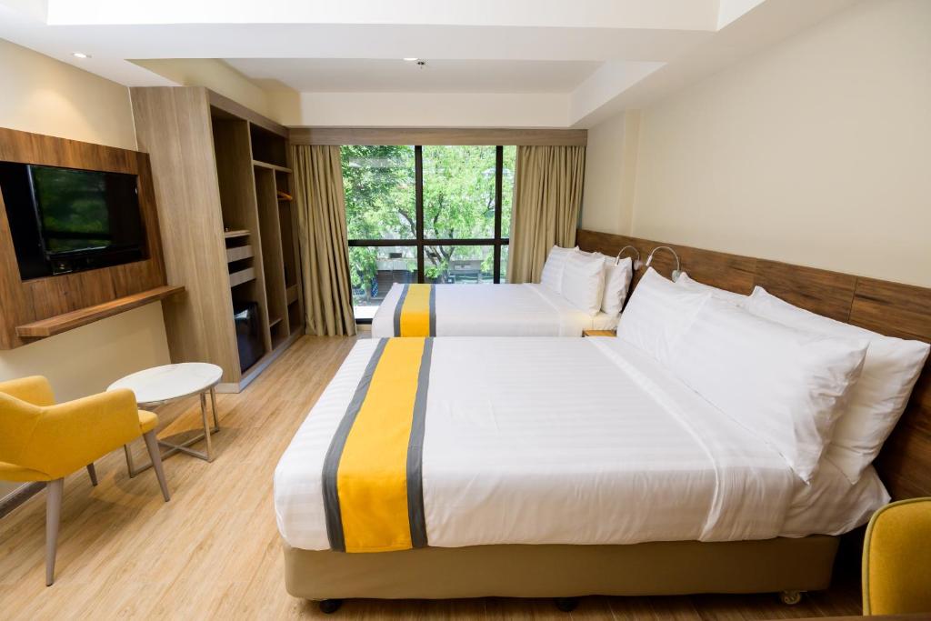 SureStay Plus by Best Western Cebu City - Premier Double Room Con Dos Camas Dobles: No Fumar