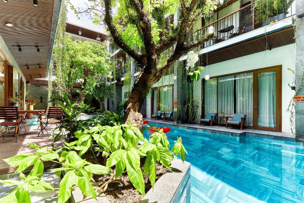 Hồ bơi trong/gần Tam House Villa Hotel