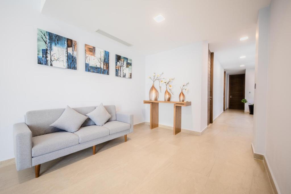 Posezení v ubytování Nha Trang Oceanfront Luxury Villa Anh Nguyen