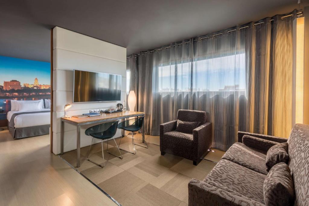 Posedenie v ubytovaní Barceló Malaga