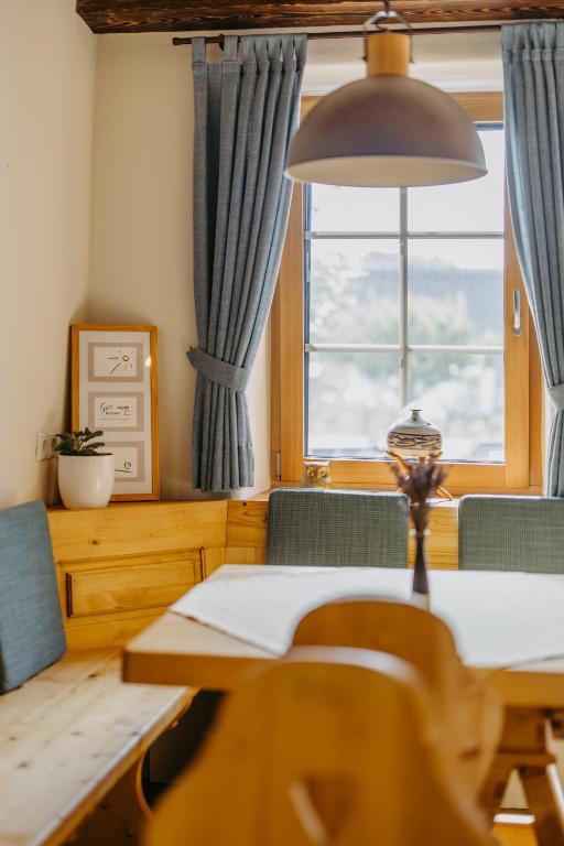 Postel nebo postele na pokoji v ubytování Käferberghof im Burgenland, Komfortzimmer mit Frühstück, Bed & Breakfast, Urlaub am Bauernhof