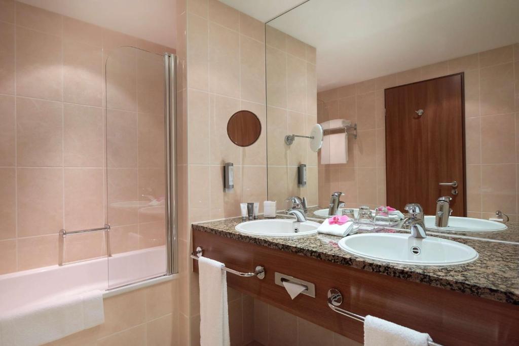 Dorint Hotel am Dom Erfurt - Habitación Doble Estándar