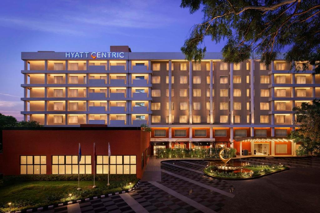 a rendering of the hotel jerusalem centre at night at Hyatt Centric Sector17 Chandigarh in Chandīgarh