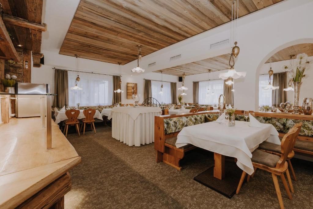 Restaurace v ubytování B&B Hotel Die Bergquelle