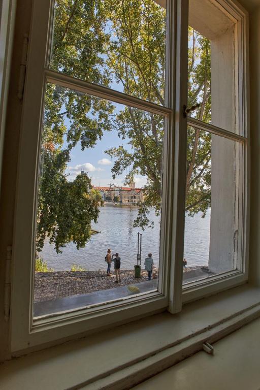 River View Residence by Charles Bridge - Resim 19