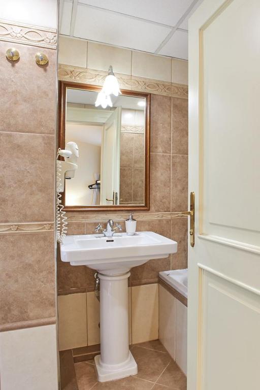 River View Residence by Charles Bridge - Resim 45