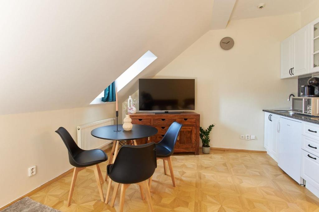 River View Residence by Charles Bridge - Resim 13