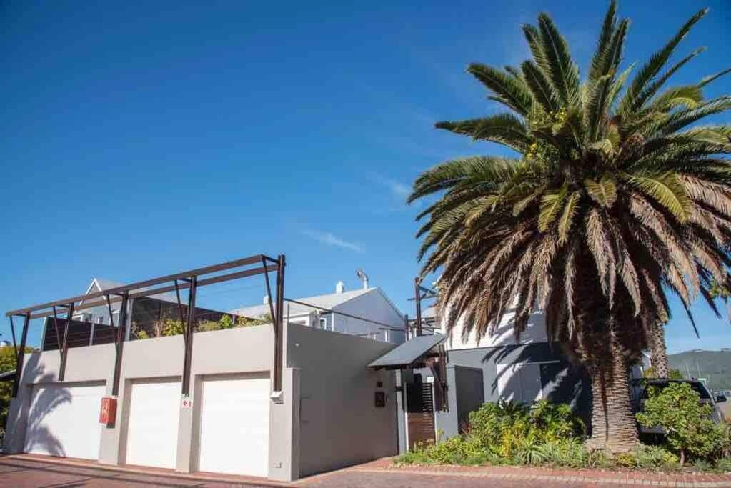 Waterfront- C25 Knysna Quays with pool - Image 19