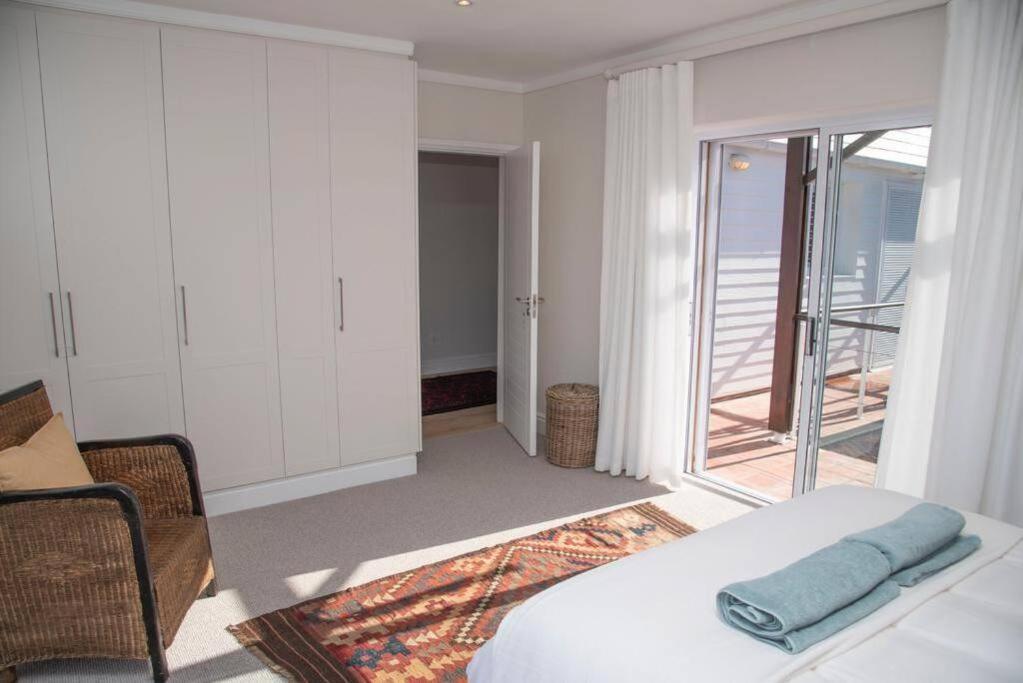 Waterfront- C25 Knysna Quays with pool - Image 28