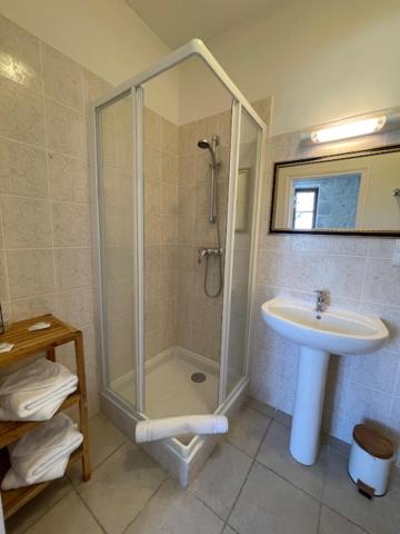 Koupelna v ubytování Le relais de Mantelot