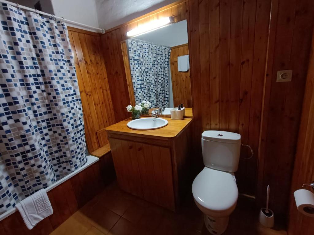 Koupelna v ubytování Inmocyma Residencial Linsoles-Valle de Benasque